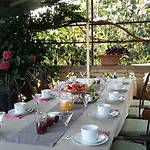 Le Pouy Bed & Breakfast